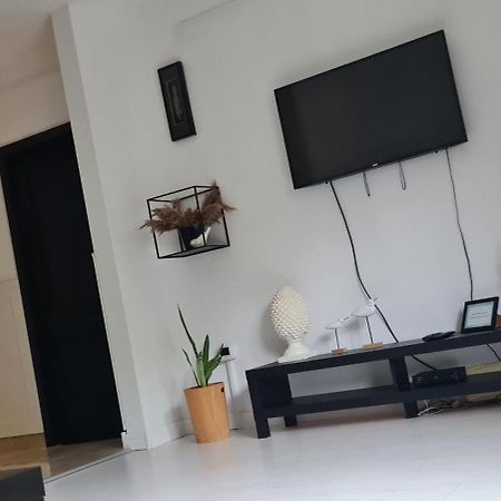 Come.In Kiskunfelegyhaza Ngoại thất bức ảnh